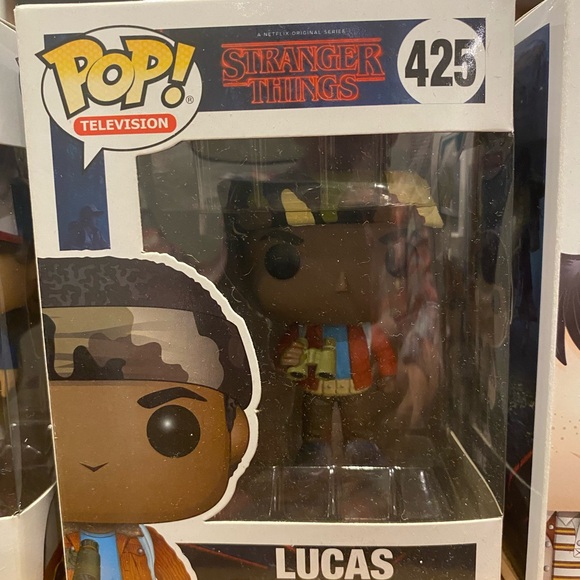 Funko Pop Stranger Things Lucas with Binoculars #425 - Picture 2 of 2